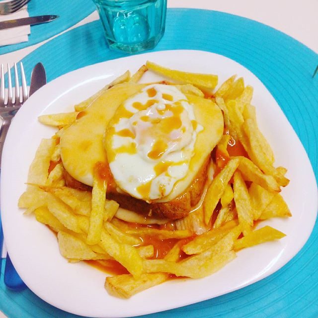 "Francesinha"